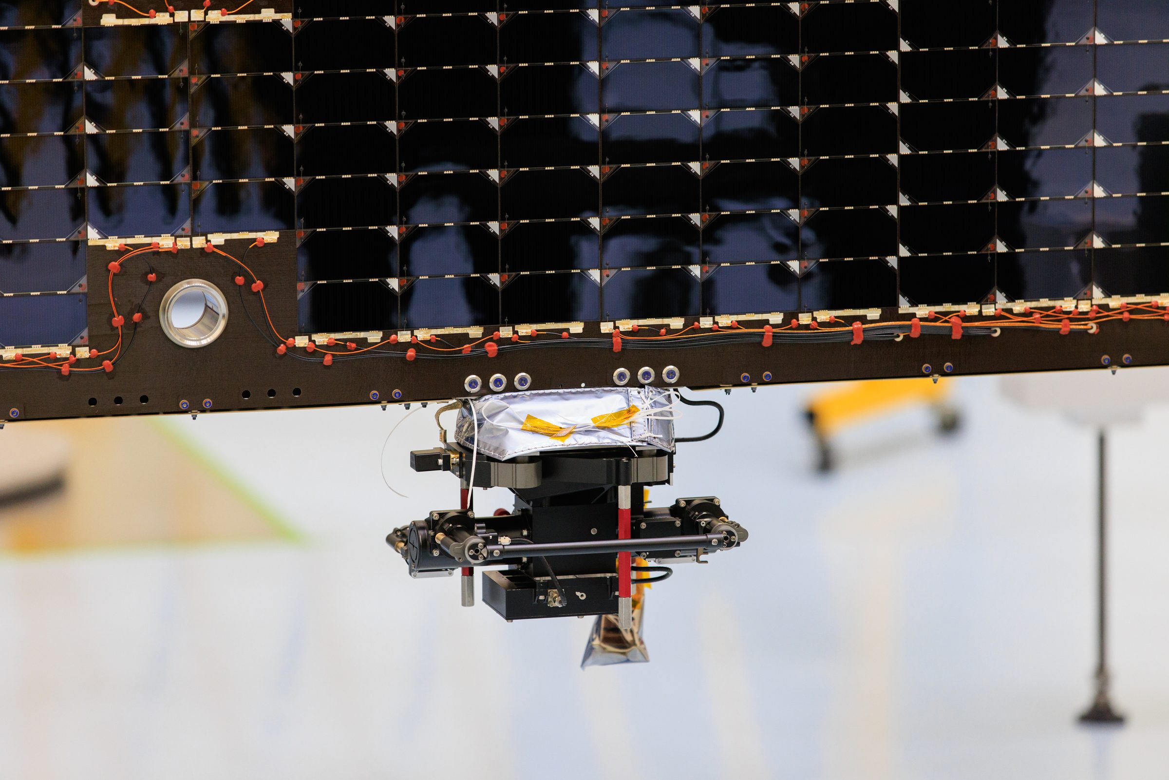 A Helio-built radar antenna mounted beneath a Europa Clipper solar array